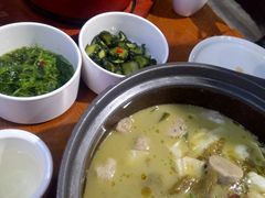 -周鱼小馆石锅酸菜鱼(活力汇店)