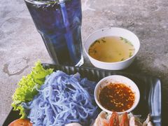 -蝶豆花蓝面条