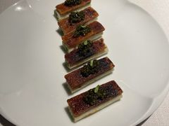 鱼子酱脆皮松板肉-解香楼(八盘岭路店)