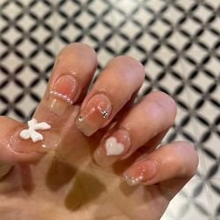 -UGIRL有个美甲