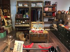面包甜点陈列柜-小时光咖啡馆(开森度假森林店)