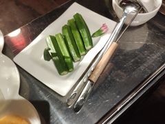 -大匠工房古船木艺术餐厅·猪肚鸡专门店(长白仙岛店)