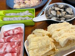 -老何家后安粉·糟粕醋海鲜火锅(三亚湾椰梦长廊店)