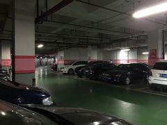 场地-绿洲中环中心-停车场