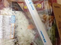 -全家便利店(襄阳南路店)