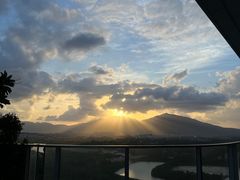 -瑰丽酒店·海吧·天际下午茶·现场DJ·天台酒吧