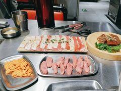 -马路牙子烧烤音乐酒馆(望京店)