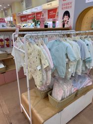 -爱婴室(上海浦建路店)