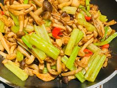 -小菜园新徽菜(青岛市南万象城店)