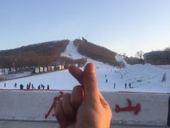 -庙香山滑雪场