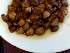黑蒜子牛肉粒-燕春楼(海河华鼎店)