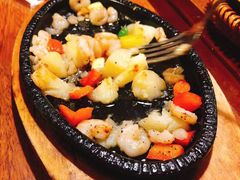 -玛格萝妮比萨屋(四平店)