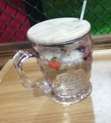 -猫小姐美发美甲造型店