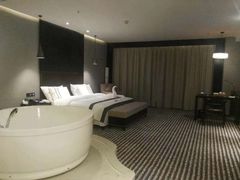 -乌鲁木齐百世昌龙泉酒店(大巴扎店)