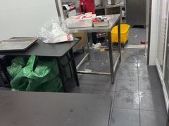 -海底捞火锅(上地华联店)