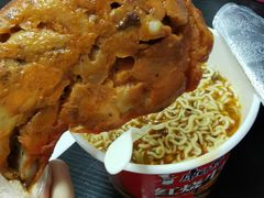 -全家便利店(秀沿路二店)