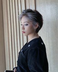 -变画·发型STUDIO