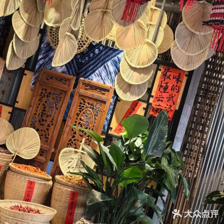 舌尖上的云南风情!滇一刀酸菜牛肉火锅美味探寻