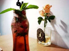-Mark&Mars Restaurant