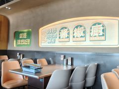 -曼听小寨海鲜烧烤·大连辣炒大王(盖州街店)