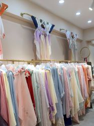 -一揽芳华汉服旗袍体验馆(拙政园店)