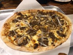 烤牛肉披萨-I HOLIC艾豪丽披萨(KKone店)