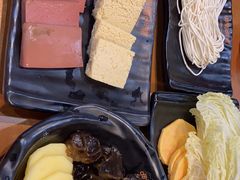 -呷哺呷哺(常营华联店)