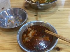 -柳州肥姨妈大骨螺蛳粉(东靖路店)
