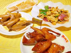 招牌烤乳鸽-石岐佬中山菜馆(张溪店)
