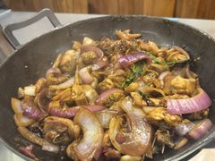 -胡须佬鸡煲四季火锅店(石厦西村直营店)