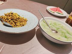 -状元人家·公园别墅衡东土菜(溪悦荟店)