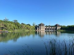 -茅山东方盐湖城景区