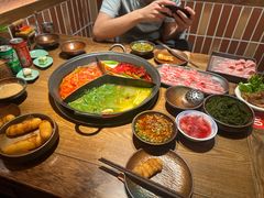 -巴卤社老火锅(财富店)