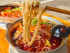 -铁锅哥米线