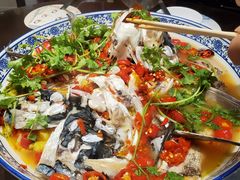 湘潭九龙鱼头-湘潭九龙鱼头店(城南西路店)