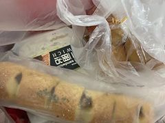 -华荣西饼屋(永护店)