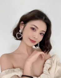 -时尚殿堂明星门店