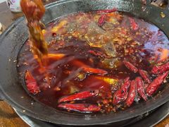 -黄潇洒老火锅(九眼桥宏济巷店)