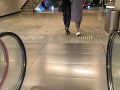 -红土地(地铁站)