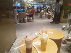 大堂-奈雪的茶(湖滨银泰in77C区PRO店)