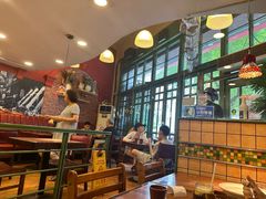 -玛格萝妮比萨屋(陆家浜路店)