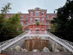 -香港大学
