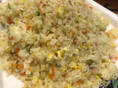 -扒虾小妹儿麻辣海鲜(宏图街店)