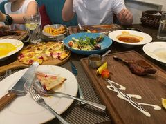 -悦享绿山墙西餐厅