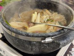 -墨脱石锅椰子鸡•香草鸭•东山羊(大东海店)