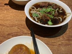 -清真吴记门钉肉饼·喜多利