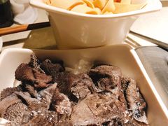 -海底捞火锅鲜切牛肉主题店(长寿路店)