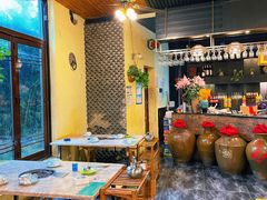 大堂-易门野生菌府·菌海森林(月牙潭公园店)