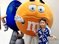 -m豆巧克力世界(上海世茂广场店)