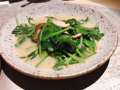 -穹六人间 people 6(岳阳路店)